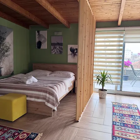 Terrace Escape Appartamento Tirana